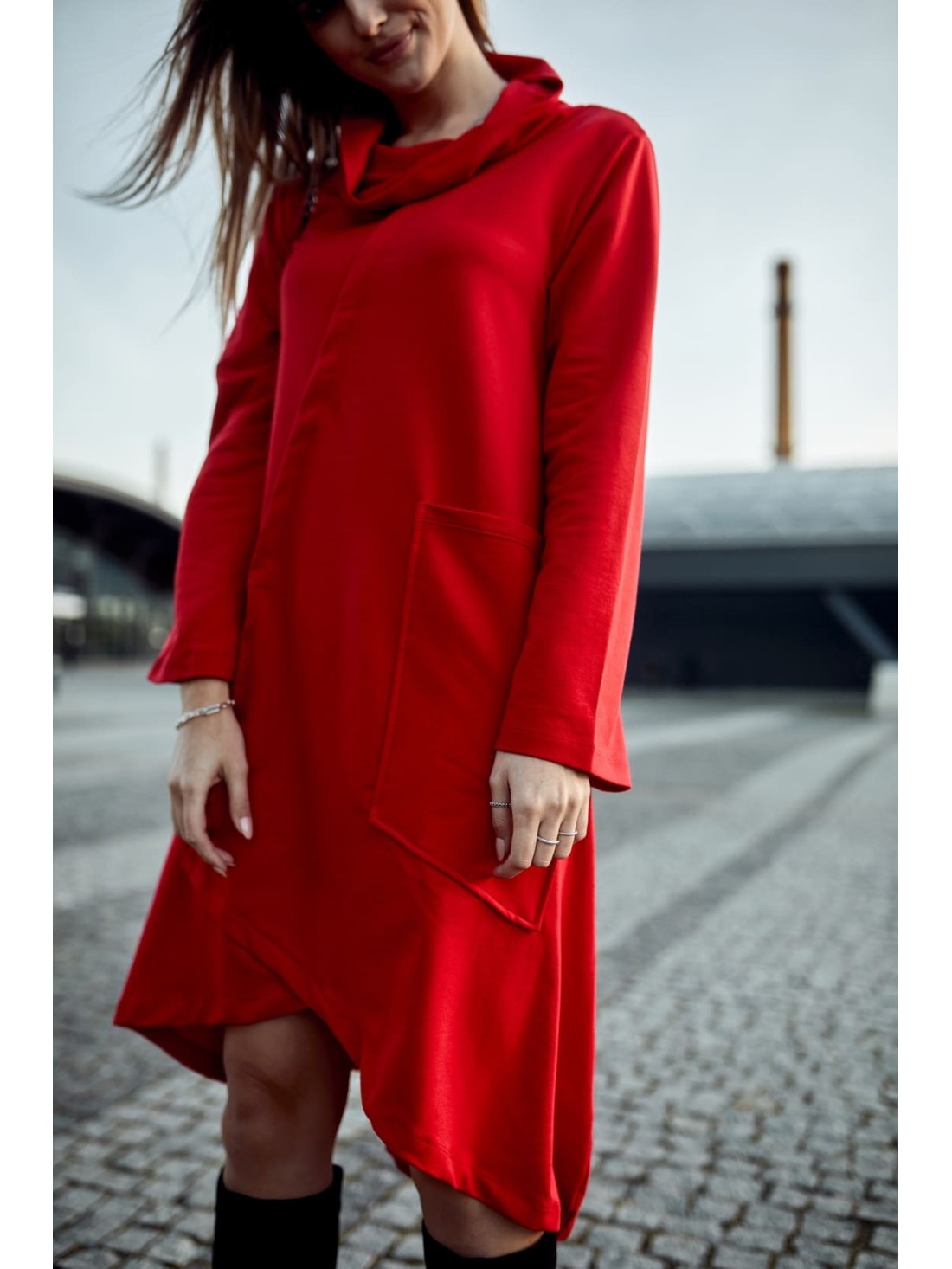 Trapezoidal dress with a wide turtleneck, red FI699 - Online store - Boutique